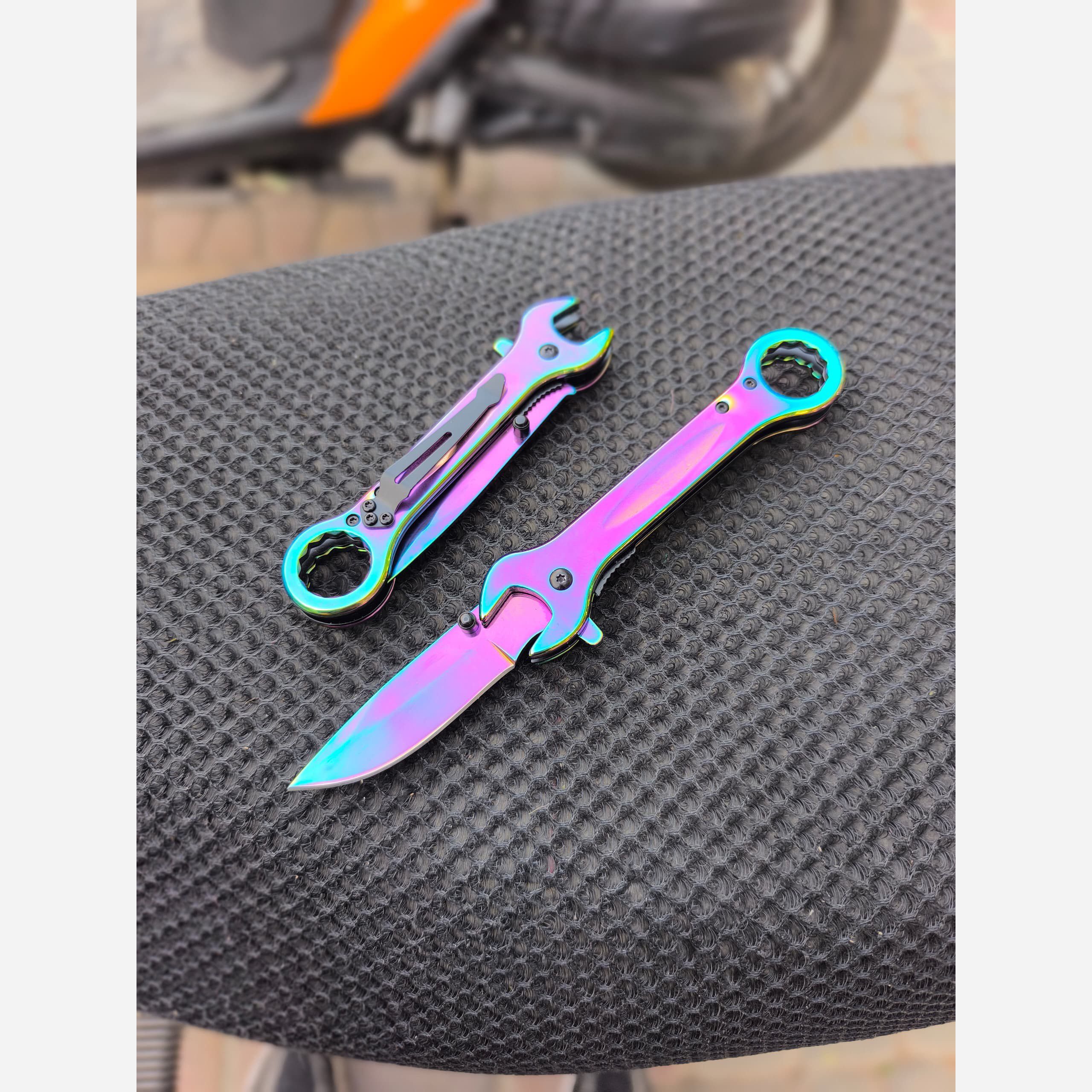 چاقوی طرح آچار